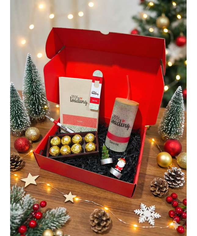 2026 Loading… Pipetli Cam Suluk Yılbaşı Hediye Kutusu