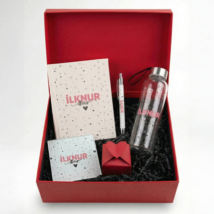 Benekli Kalp Cam Suluk Özel Kutu (İsim Baskılı)